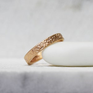 Handmade Solid 14k Gold Flower Wedding Band, 3mm Wide Spring Meadow Patterned Band, choose yellow or rose gold, Botanical Nature Ring,