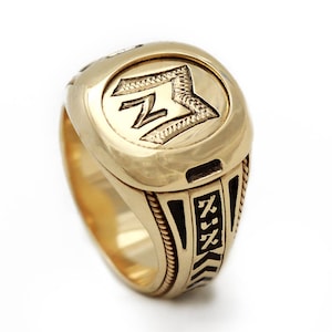 Gold Signet Ring, Men Custom Engraved Signet Ring, Monogram Initials, Enamel ring, Signature Ring-Personalized gold jewelry-gold Black ring,