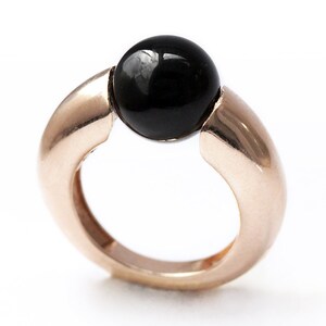 Black onyx ring in rose golda statement Cocktail Ring, Gold ring with black stone, Solitaire Gemstone Ring, Onyx ring, minimalist and simple