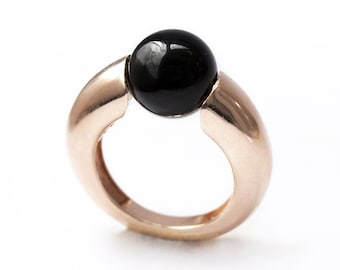 Black onyx ring in rose golda statement Cocktail Ring, Gold ring with black stone, Solitaire Gemstone Ring, Onyx ring, minimalist and simple