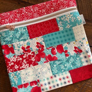 Patchwork Project Bag, Moda’s Time and Again Fabric, Crossstitch Knitting Pouch