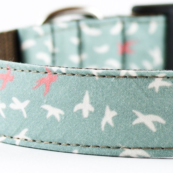 Circle of Birds Blue Dog Collar