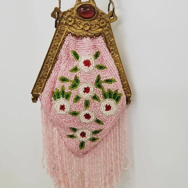 Beaded Vintage Floral Crossbody Handbag with Mini Mirror (New Vintage)
