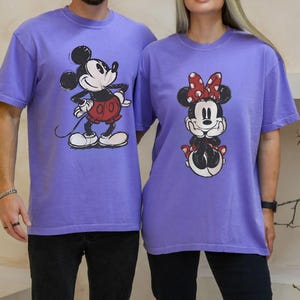 Comfort Colors® Retro Mickey Mouse Shirt, Vintage Minnie Mouse Tshirt, Disney Couple Shirts, Disney Family Matching Tees zdjęcie 5