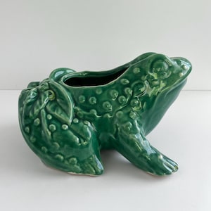 Vintage Emerald Green Ceramic Frog Planter - Mid Century MCM Hobnail Toad
