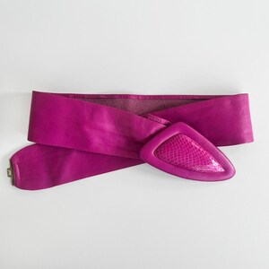 Vintage 1980s Hot Pink Genuine Leather Belt - Size Large  display picture 2