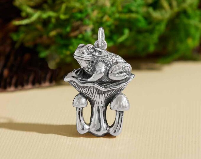 Sterling Silver Toad and Mushroom Pendant 25x16mm