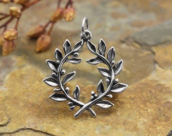 Sterling Silver Laurel Wreath Pendant 25x21mm