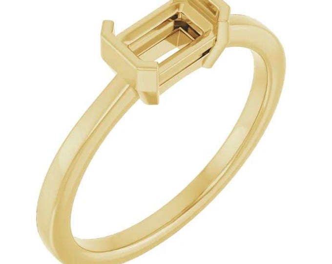 Emerald Solitaire Ring Mounting, East-West Setting, Engagement ring in Karat Gold