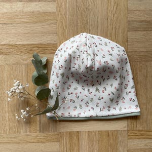 Reversible beanie hat flowers rib jersey