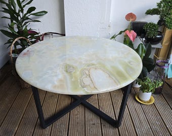 Jade Green Onyx Coffee Table – Round Stone Top, Modern Base