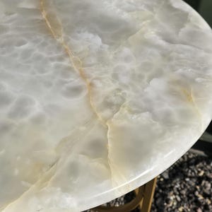 Glacial Gold Onyx Side Table –  White Stone Top with Elegant Gold Base