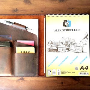 A4 Skizzenbuch Lederumschlag, nachfüllbare Notebooktasche mit Multi-Insert Stiftschlaufe & Kartenfächern, Geschenk für Künstler, Leder Skizzenbuch Organizer