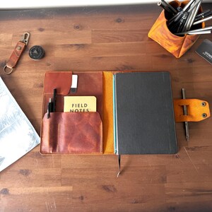 Personlig läderjournal i anteckningsbok, handgjort läderjournalomslag A5, skissblock i läder, personlig present till författare Crazy Horse Camel