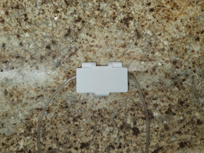 NEW *** Cannula Case, Nasal Cannula Cover/Holder, Keep Prongs Sanitary And clean, COPD. image 3
