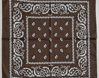 ブラウン ペイズリー バンダナ、20 x 20 インチ、YSK DNR 009、オール