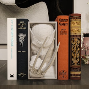 Wolverine X-Men Book Nook - Fantasy Sci-Fi 3D Printed Bookend Unique Gift Holiday Birthday Special Occasions Decor