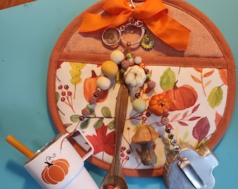 Decorative Fall Potholder with Charm