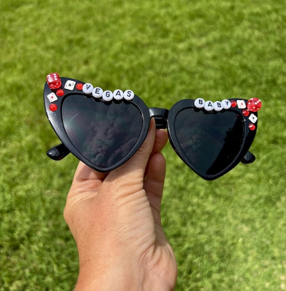 Heart Sunglasses: Vegas Dice & Playing Card Novelty  display picture 3