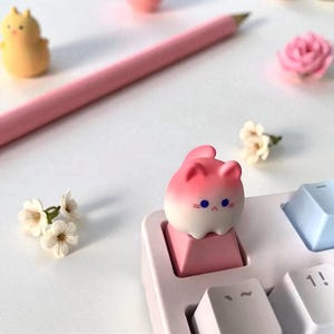 Pink Cat Artisan Keycap, Kawaii Pastel Resin Keycap, Custom Mechanical Keyboard Keycap, Cute Gamer Gift