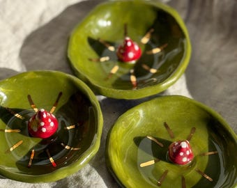 Amanita Mushroom Trinket Dish - Handmade Ring Dish / Forest Green