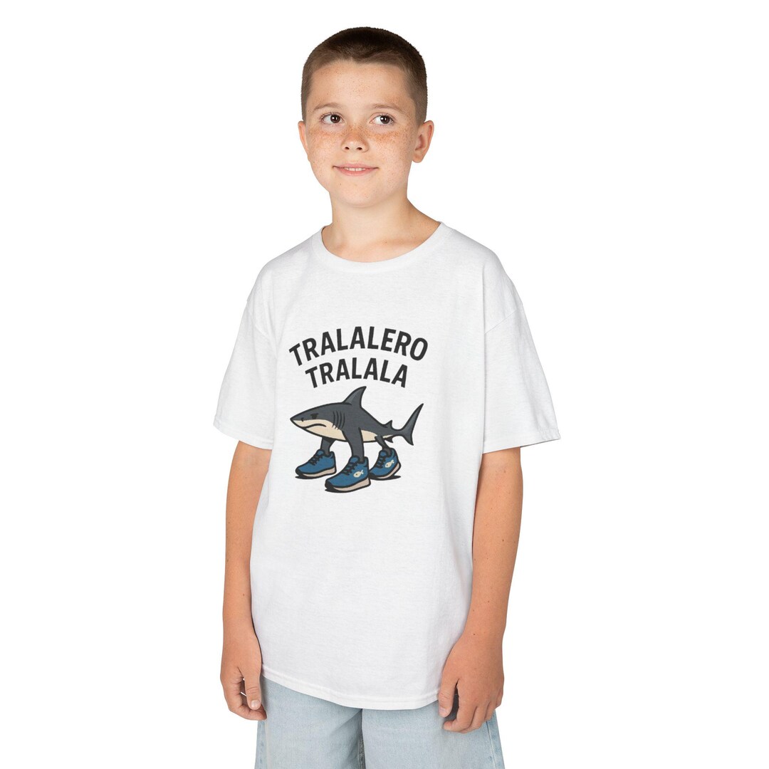camisa blanca top con camiseta tik tok