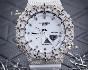 Custom Iced-Out Moissanite Cross Pattern Watch: Luxury Streetwear Timepiece