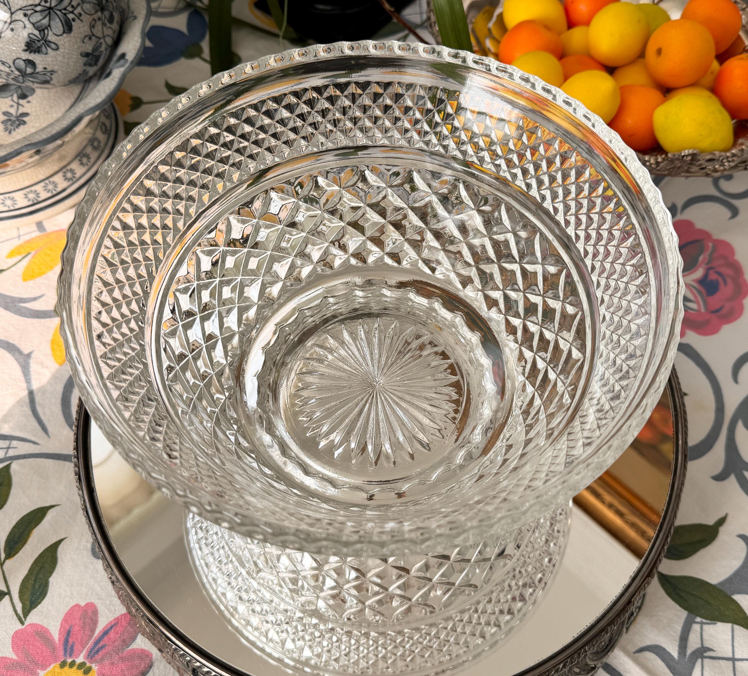 Vintage Anchor Hocking Wexford Punch Bowl Set: 1980s Retro