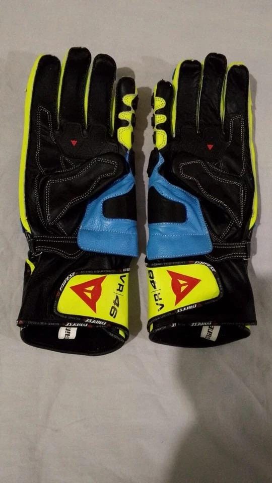 ダイネーゼ VR46 グローブ イエロー 青 DAINESE (ダイネーゼ) レーシンググローブ VR46｜トレファクONLINE