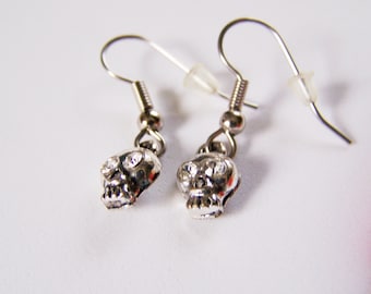 Skull Earrings, Small Silver Skull Earrings, Skull Earrings with Crystal Eyes, Halloween Skull Earrings, Unisex Skull Earrings, Tiny Skull