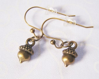Autumn Earrings, Autumn Earrings Gift, Fall Acorn Earrings, Tiny Acorn Earrings, Fall Jewelry, Autumn Jewelry, Acorn Earrings, Women's