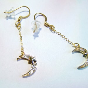 Moon and Star Dangle Earrings, Crescent Moon Earrings, Gold Dangle Earrings, Women&#39;s Earrings, Celestial Earrings