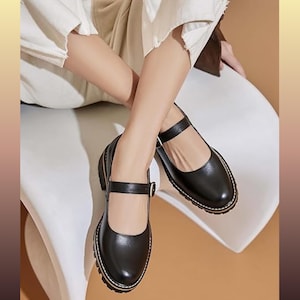 Women’s Black Leather Mary Jane Shoes Retro Single Strap Detail - 70s/80s/90s Chunky Low Heel - Women’s Timeless Retro Footwear Gift For Her