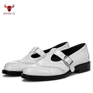 Mary Jane White Patent Leather Brogue Shoes – Women’s Vintage T-Bar Shoes, Round Toe Oxford Pumps, Handmade Retro Shoes Lilly Girl Shoes