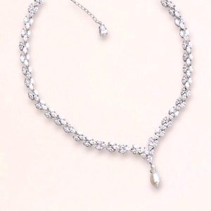 Crystal Necklace, Crystal Wedding Necklace, Bridal Necklace, Crystal Necklace, Pearl Crystal Necklace, Silver Bridal Necklace, FELICITY P