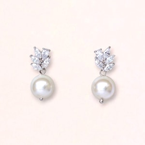 Crystal and Pearl Drop Earrings, Bridal Earrings, Crystal Bridal Earrings, Ivory Pearl Earrings,Bridal Jewelry, Wedding Jewelry, LILIANNE TD