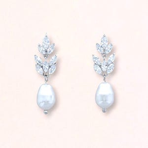 Crystal Pearl Bridal Earrings, Bridal Crystal Earrings, Pearl Drop and Crystal Silver Earrings, Bridal Earrings, Bridal Jewelry, SANDRA