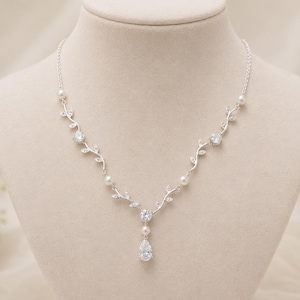 Collar nupcial de cristal de vid, delicado collar de boda de cristal y perla, joyería de boda, collar de dama de honor VINE