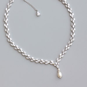 Crystal Necklace, Crystal Wedding Necklace, Pearl and Crystal Necklace, Silver Bridal Necklace, FELICITY P