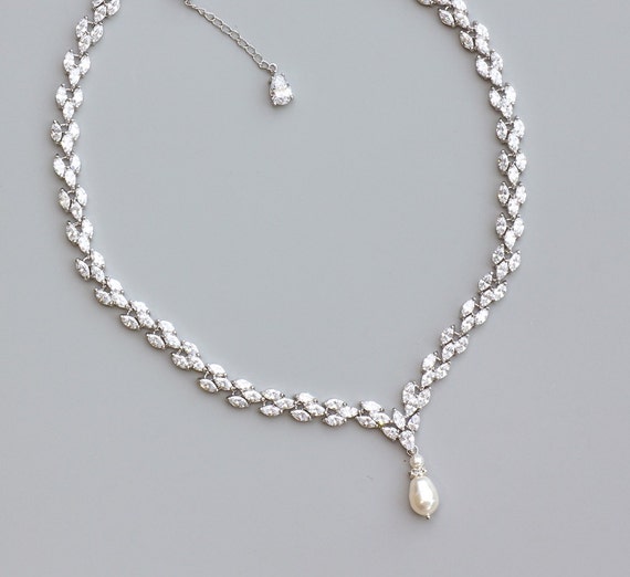 Felicity Crystal Necklace Felicity Crystal Necklace