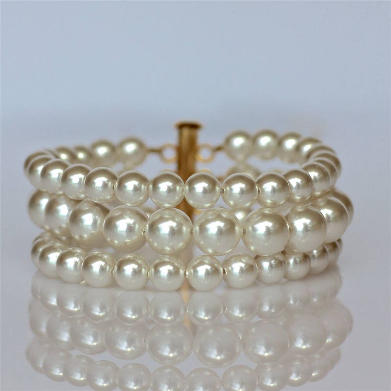 Pearl Triple Strand Bracelet