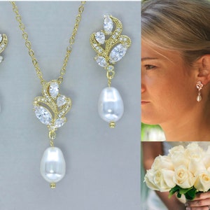 Gold Crystal Pearl Bridal Jewelry Set, Pearl Earrings & Necklace Set, Gold Bridesmaid jewelry set, FLEUR G