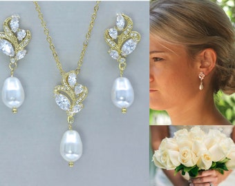 Gold Crystal Pearl Bridal Jewelry Set, Pearl Earrings & Necklace Set, Gold Bridesmaid jewelry set, FLEUR G