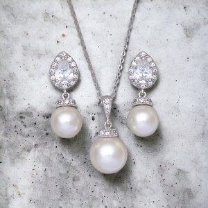 Ivory Pearl Jewelry Set, Pearl Bridal Set, Ivory Bridesmaids Jewelry Set, Pearl Wedding Jewelry Set, SISSY 3 image 6