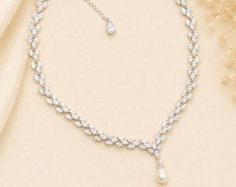 Kristallen ketting, kristallen trouwketting, bruidsketting, kristallen ketting, parel-kristallen ketting, zilveren bruidsketting, FELICITY P