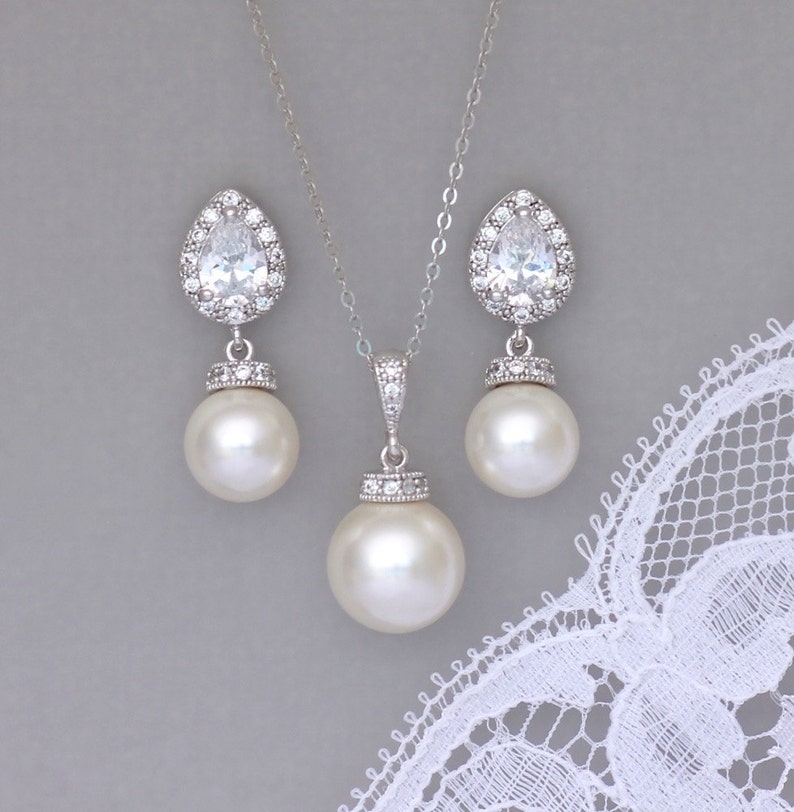 Ivory Pearl Jewelry Set, Pearl Bridal Set, Ivory Bridesmaids Jewelry Set, Pearl Wedding Jewelry Set, SISSY 3 image 2