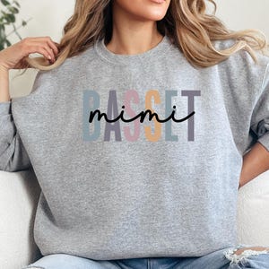 Basset Mimi Sweatshirt, Dog Lover Sweatshirt, Unique Design Sweatshirt, Cute Basset Hound Gift, Pet Owner Apparel, Basset Hound Sweatshirt