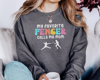 Sudadera "Mi esgrimista favorito me llama mamá", regalo para mamá esgrimista, ropa deportiva para mamá, regalo único para el Día de la Madre, sudadera para amantes de la esgrima