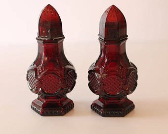 Avon amber salt and pepper shakers