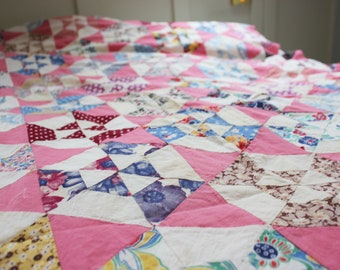 Authentic 1930-1940 unfinished quilt top, vintage hand pieced, calico and feedsack fabric star pattern